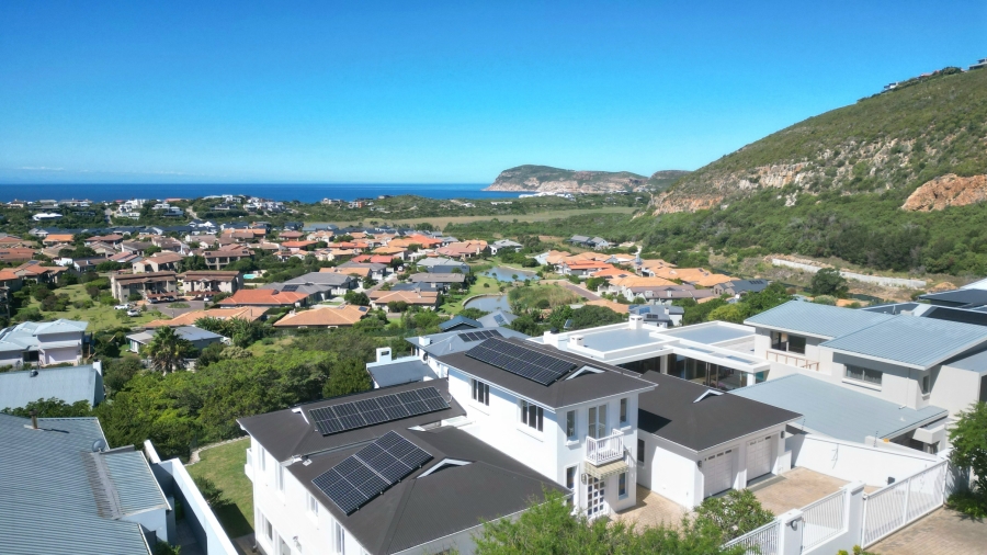 7 Bedroom Property for Sale in Whale Rock Western Cape